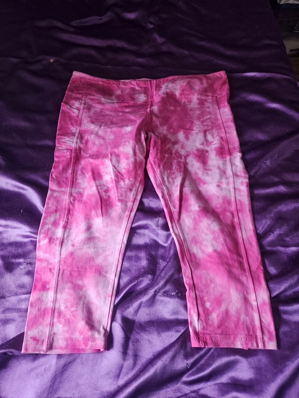bebe Pink Tie-Dye Capri Leggings - Picture 2 of 2